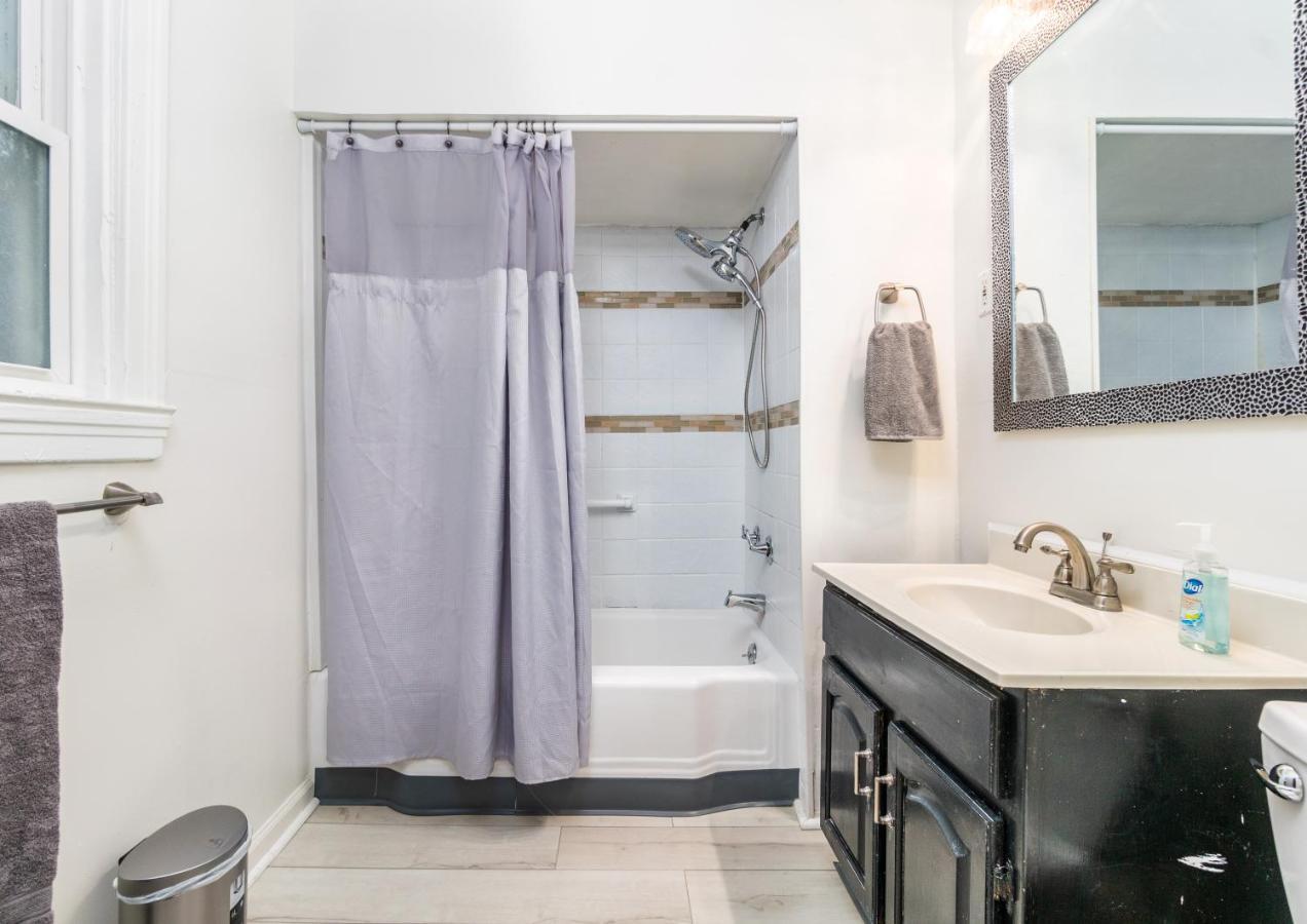 Beautiful Apartment On The West Side In Buffalo Bagian luar foto